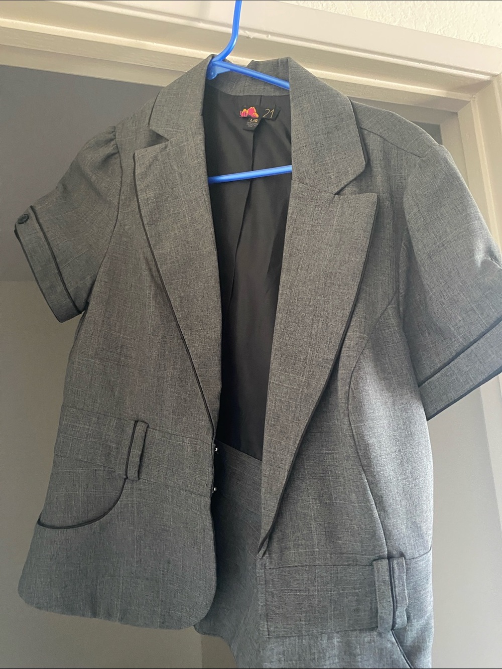 Forever 21 Gray Short-Sleeve Button-Down Shirt Jacket